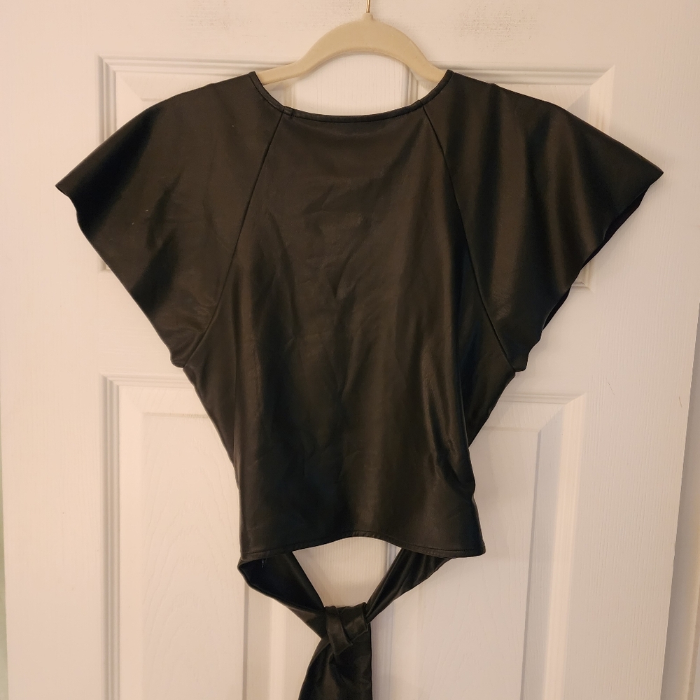 NBD Stay Fierce Faux Leather Top In Black Size Small - Picture 6 of 10